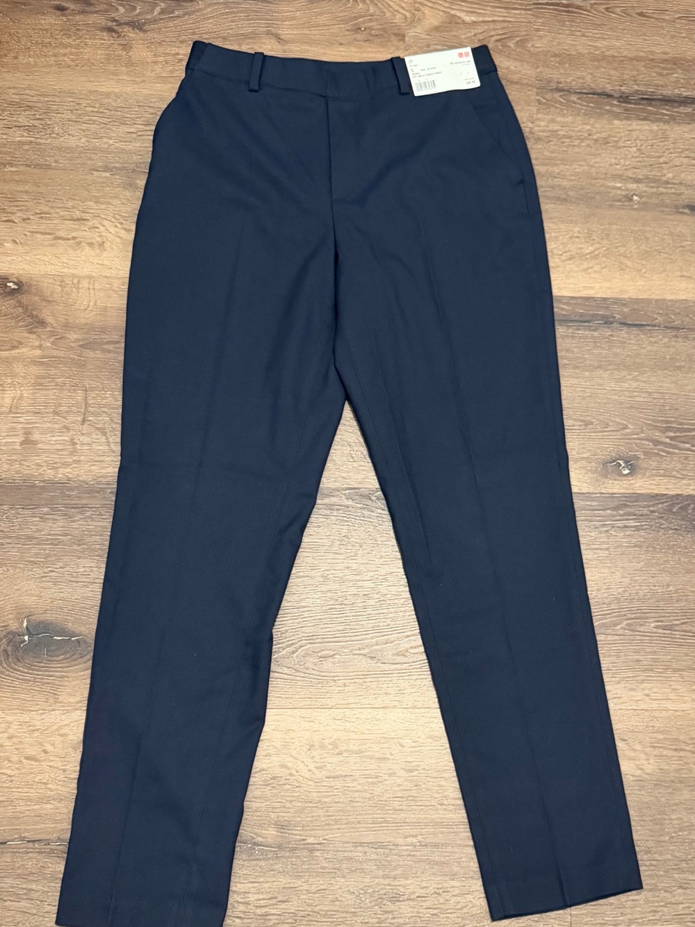 UNIQLO women’s EZY ankle-length pants in navy blue, size S NWT